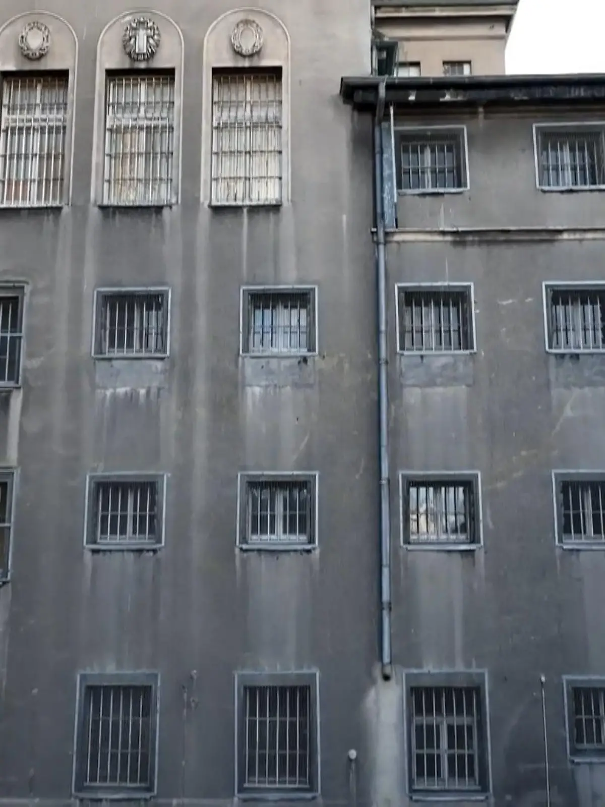 Bild zu: "Kumpels kaufen Knast"