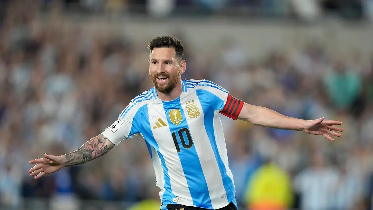 Weltmeister Argentinien mit Lionel Messi spielt am 27. März in Doha gegen Europameister Spanien. (Archivbild)