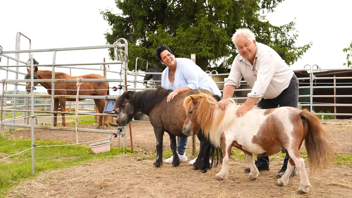 Während der Hofwoche sah zwischen Simone und Frank noch alles gut aus, das hat sich mittlerweile geändert. 