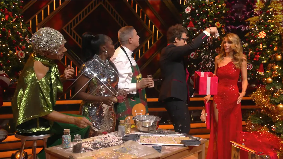 Christmas-Time auf dem Parkett Sechs-Duos, ein Pokal