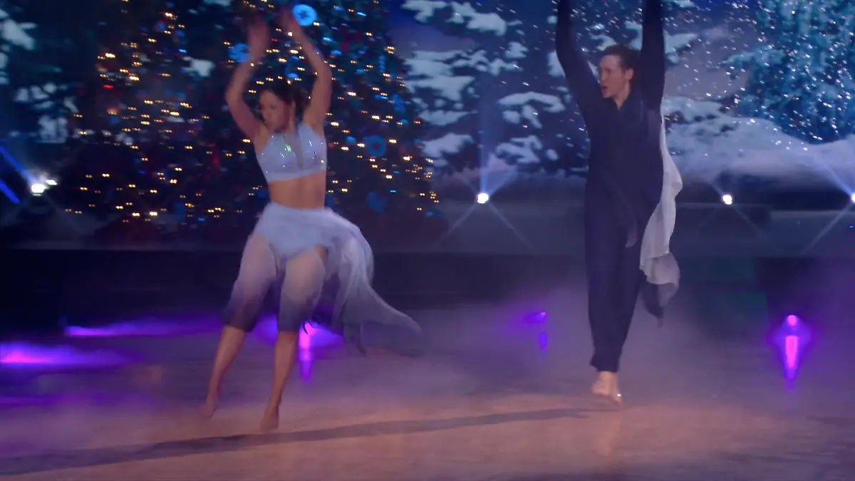 Vanessa und Evgeny tanzen den Contemporary Emotionen pur