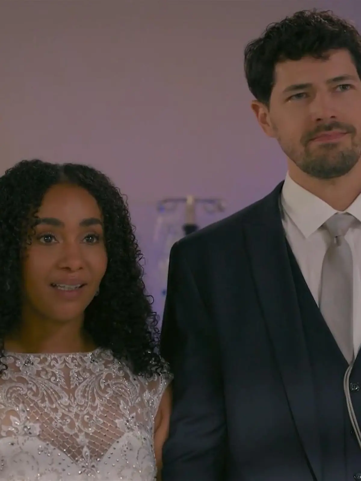 Imani und Jan geben sich bei AWZ das Jawort. 