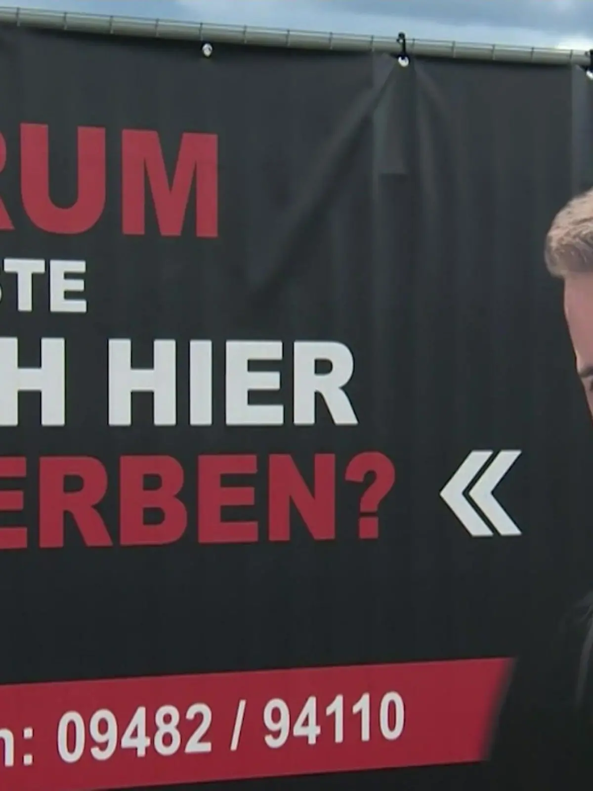 Bild zu: "Hat SIE Vinzenz (†24) totgefahren? Polizei äußert sich zum Todraser-Fall aus Riekofen"