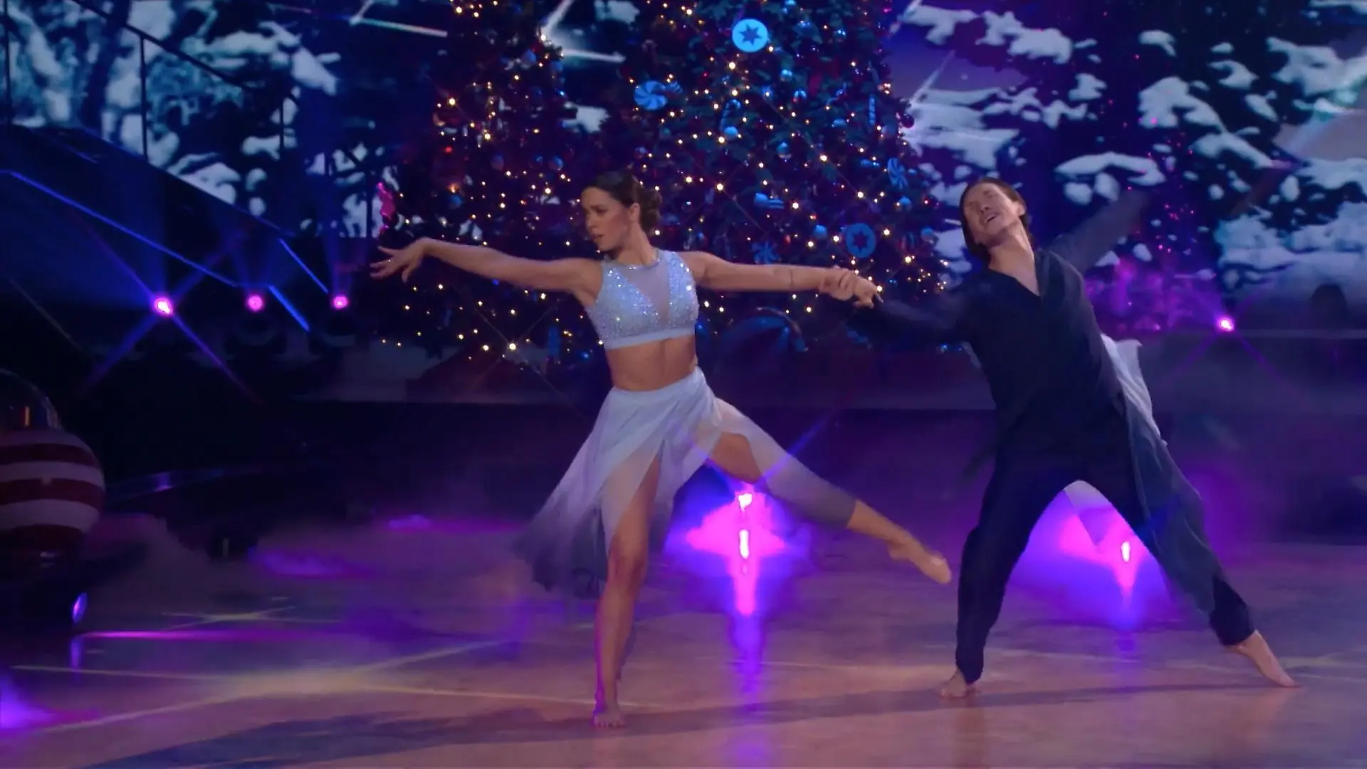 Mit diesem Contemporary schreibt Vanessa Mai „Let’s Dance"-Geschichte 30 Punkte bei Weihnachtsshow