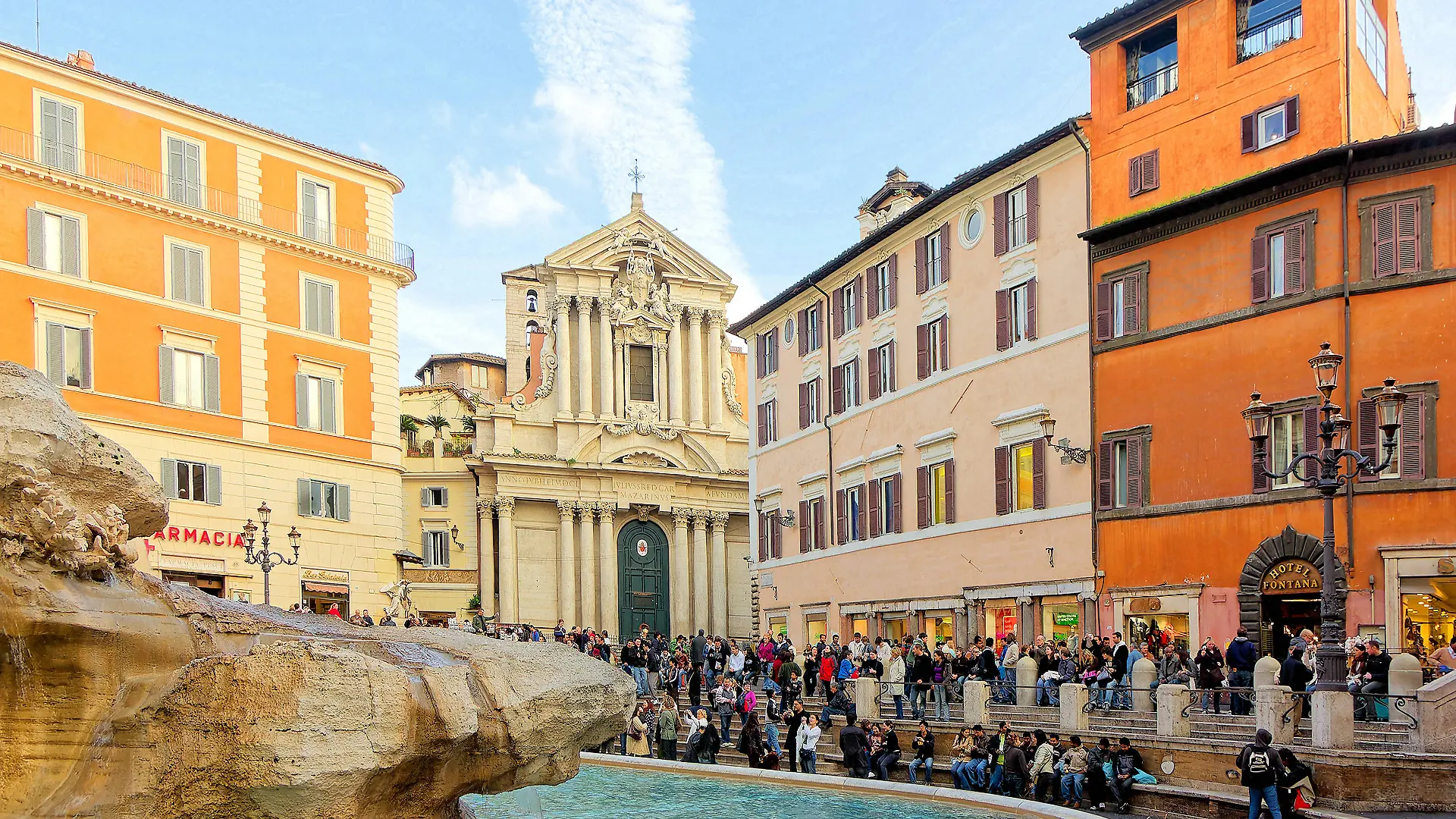 Piazza di Trevi