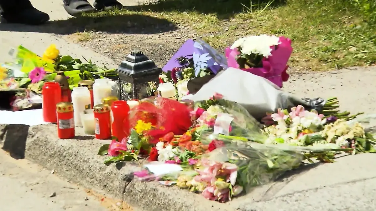 Urteil im Fall des 14-Jährigen Tolga - Auf dem Spielplatz ermordet! Auf der Anklagebank saßen mehrere Jugendliche.