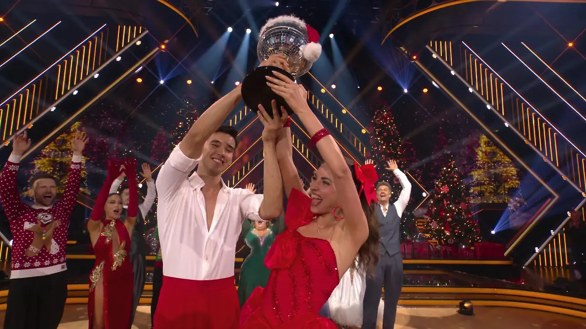 Hier schnappt sich Diego Pooth seinen zweiten „Let’s Dance“-Titel! „Christmas Dancing Star" 2025