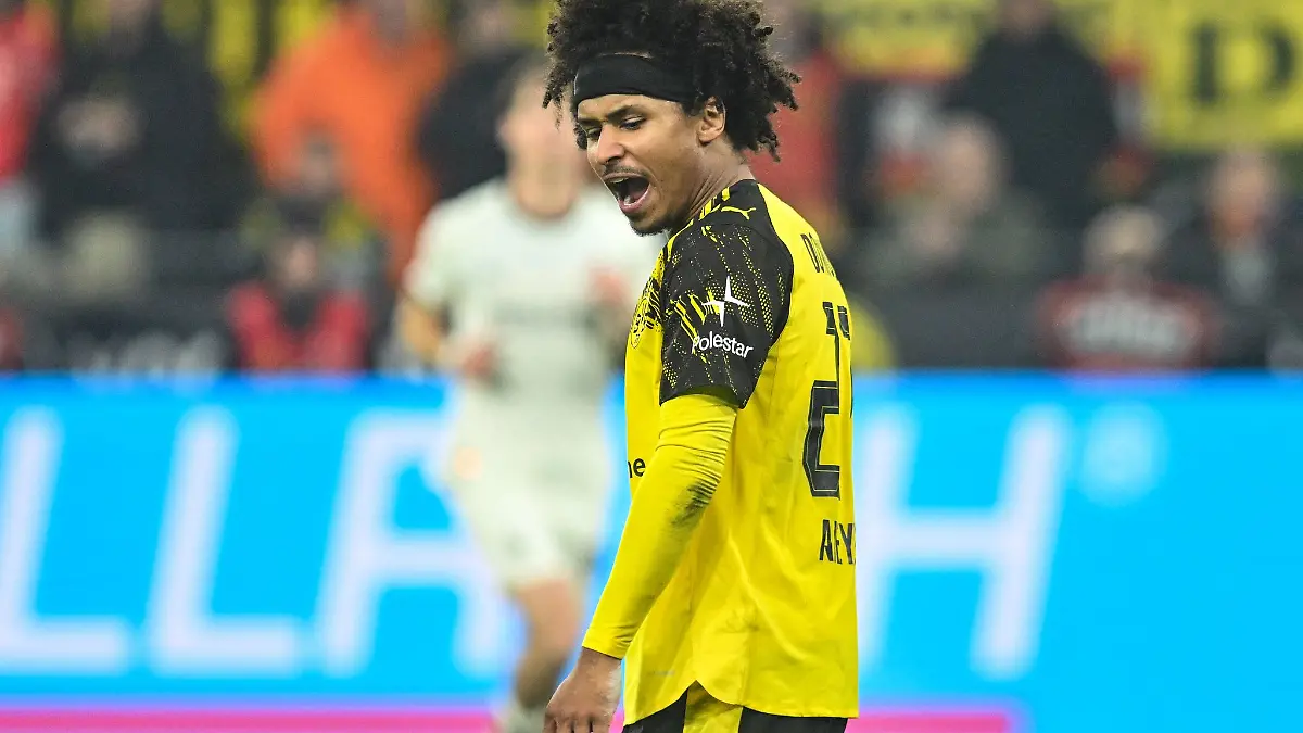 Karim Adeyemi fiel gegen Gladbach negativ auf.