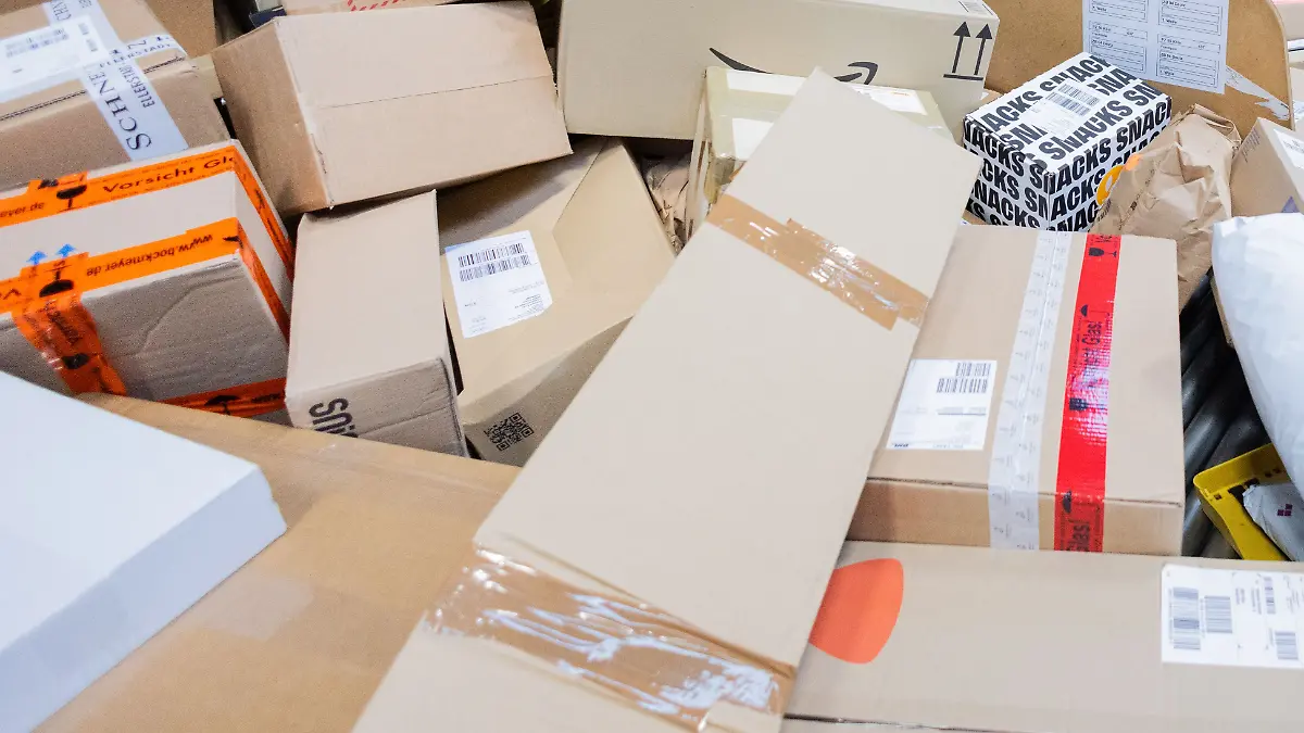 Paketbeförderung in der Vorweihnachtszeit