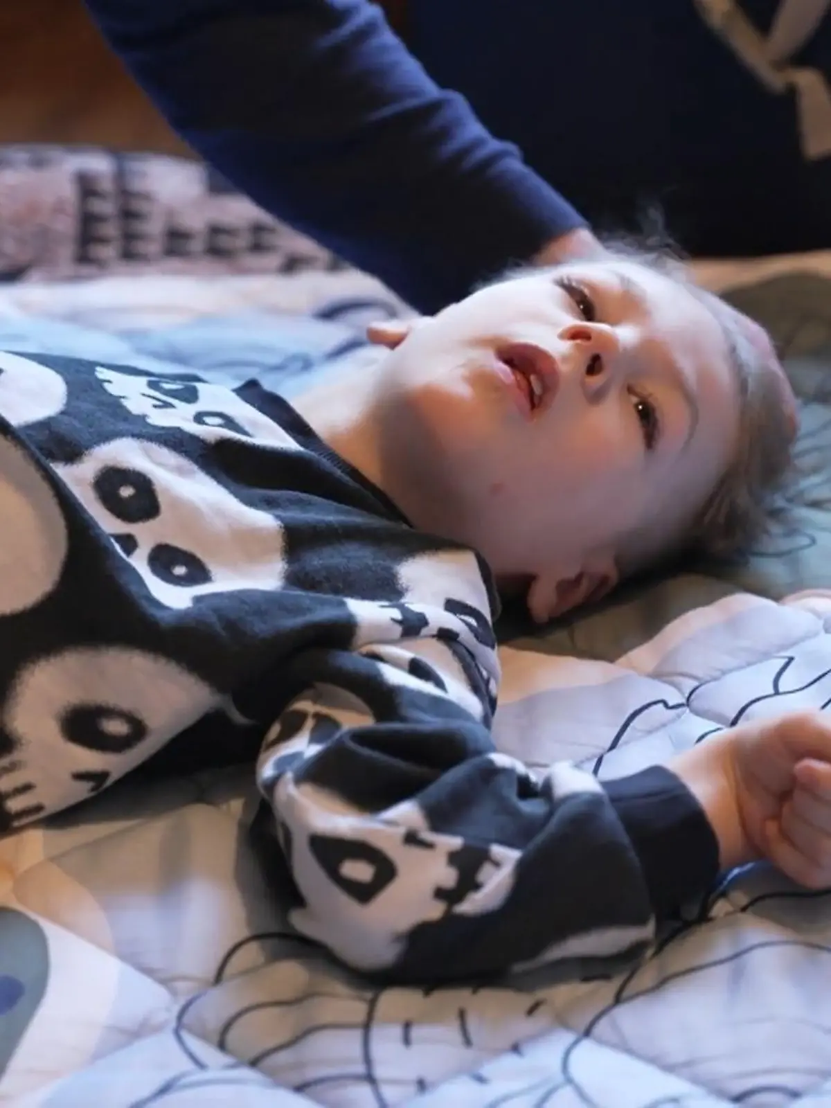 Der kleine Felix kommt mit schweren Hirnschäden zur Welt