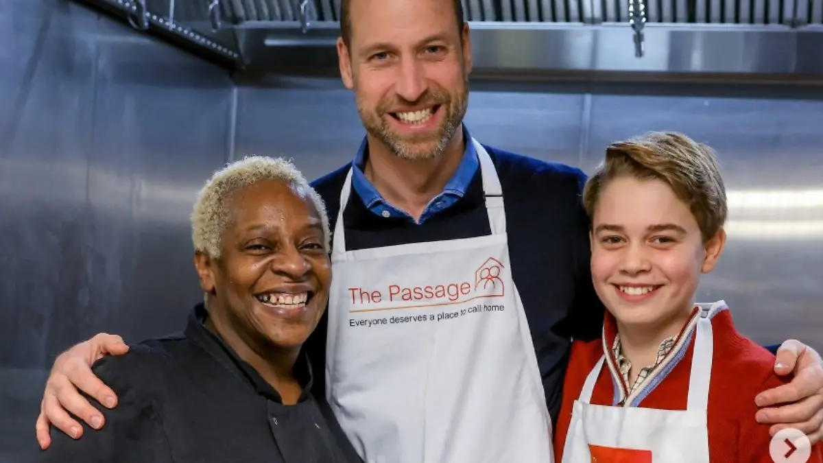 Prinz William und Prinz George helfen bei der Essensausgabe für Obdachlose 