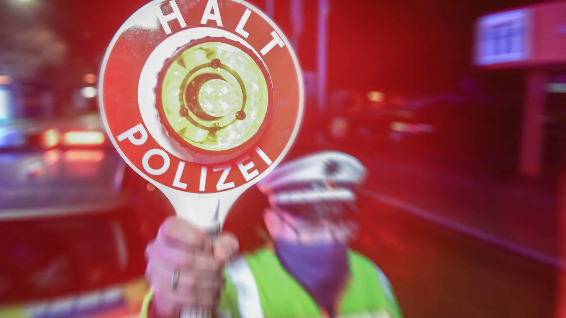 Symbolbilder, Symbolbilder - Polizei - Rettungsdienst - Feuerwehr - Blaulicht Deutschland *** symbol pictures, symbol pictures police rescue service fire department blue light Germany Copyright: x xonw-imagesx