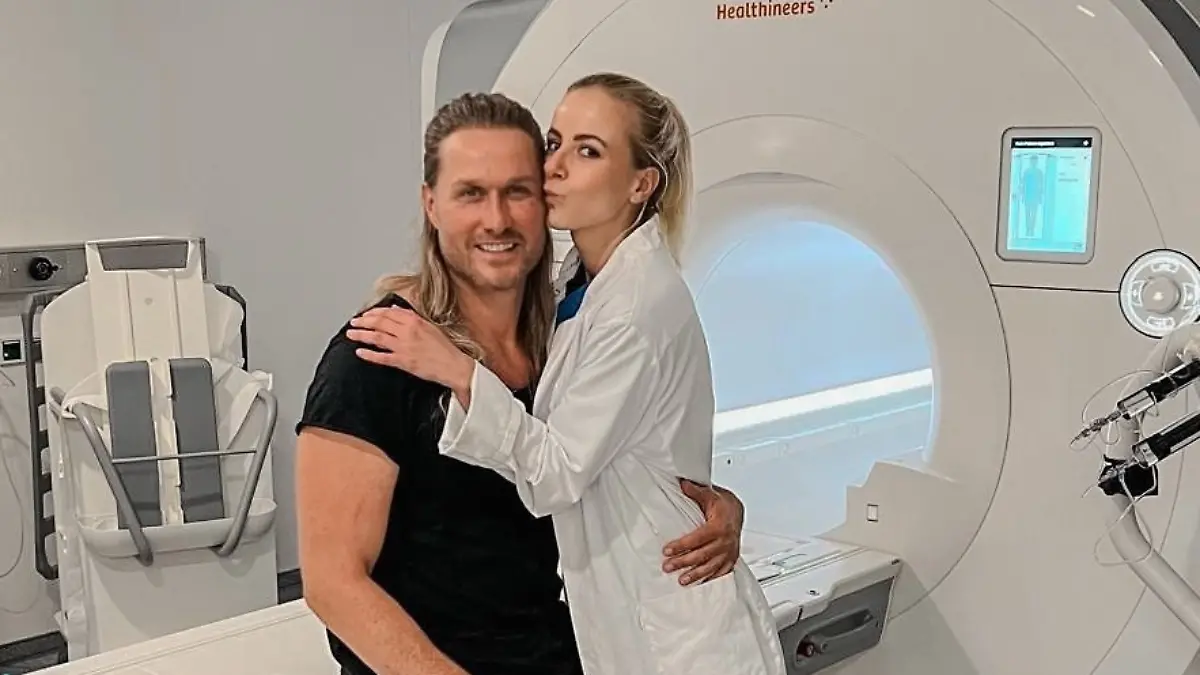 Nico Schwanz mit seiner Verlobten Viktoria Schuler, die im Januar als Ärztin in der Nuklearmedizin anfangen wird.