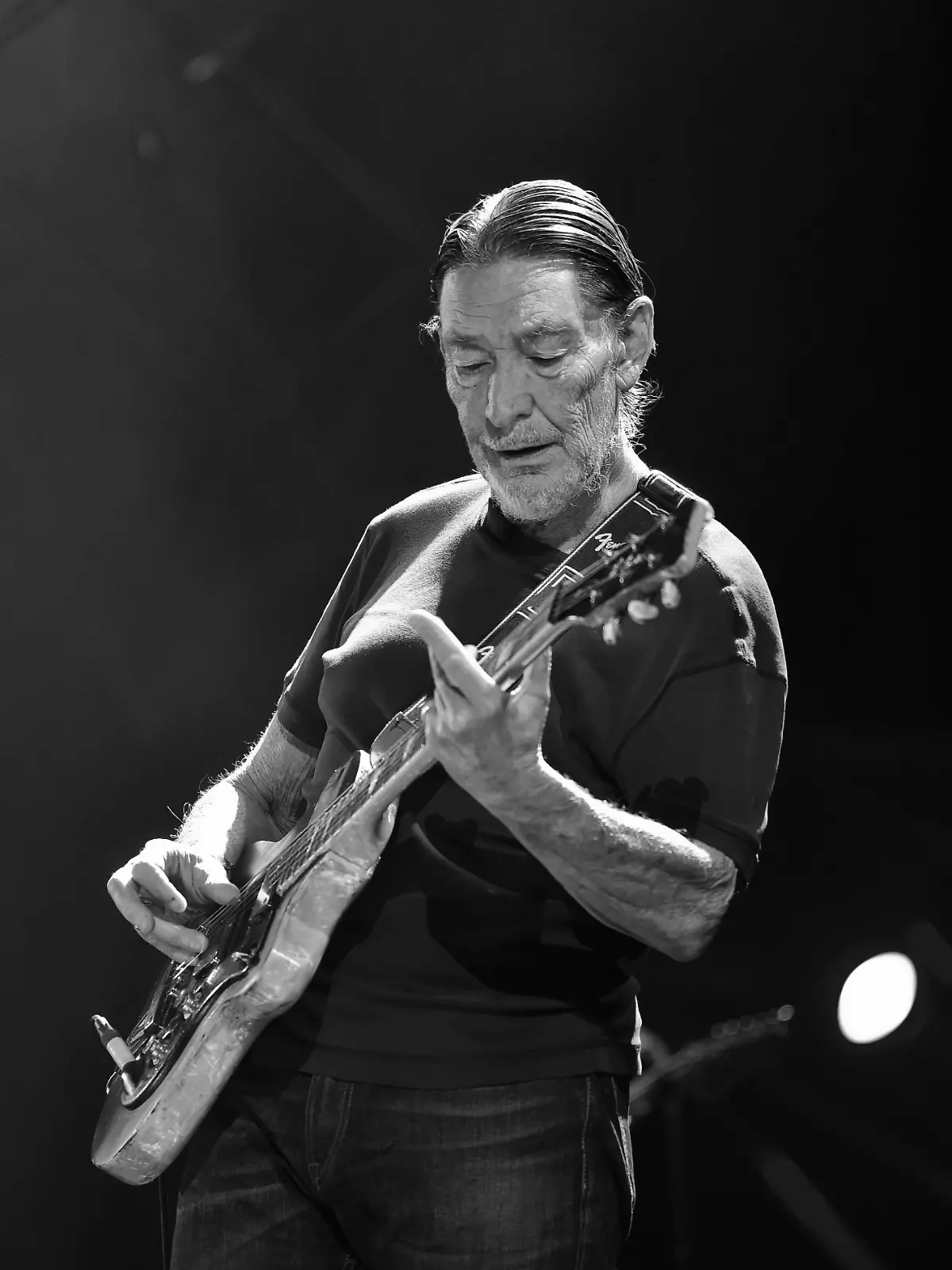 Sänger Chris Rea  bei einem Auftritt in Prag am 7. November 2017