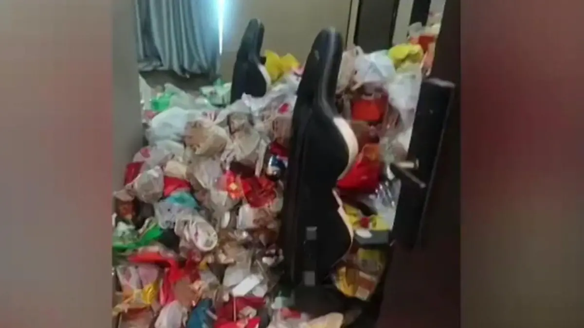 Hotel-zwei-Jahre-kaum-verlassen-Gast-verwandelt-Zimmer-in-Messie-H-lle