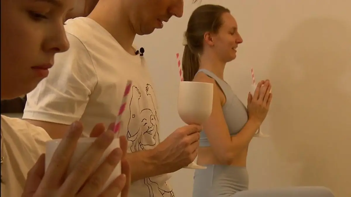 Aperol-Yoga erobert Münster Sport, Spaß und ein Drink