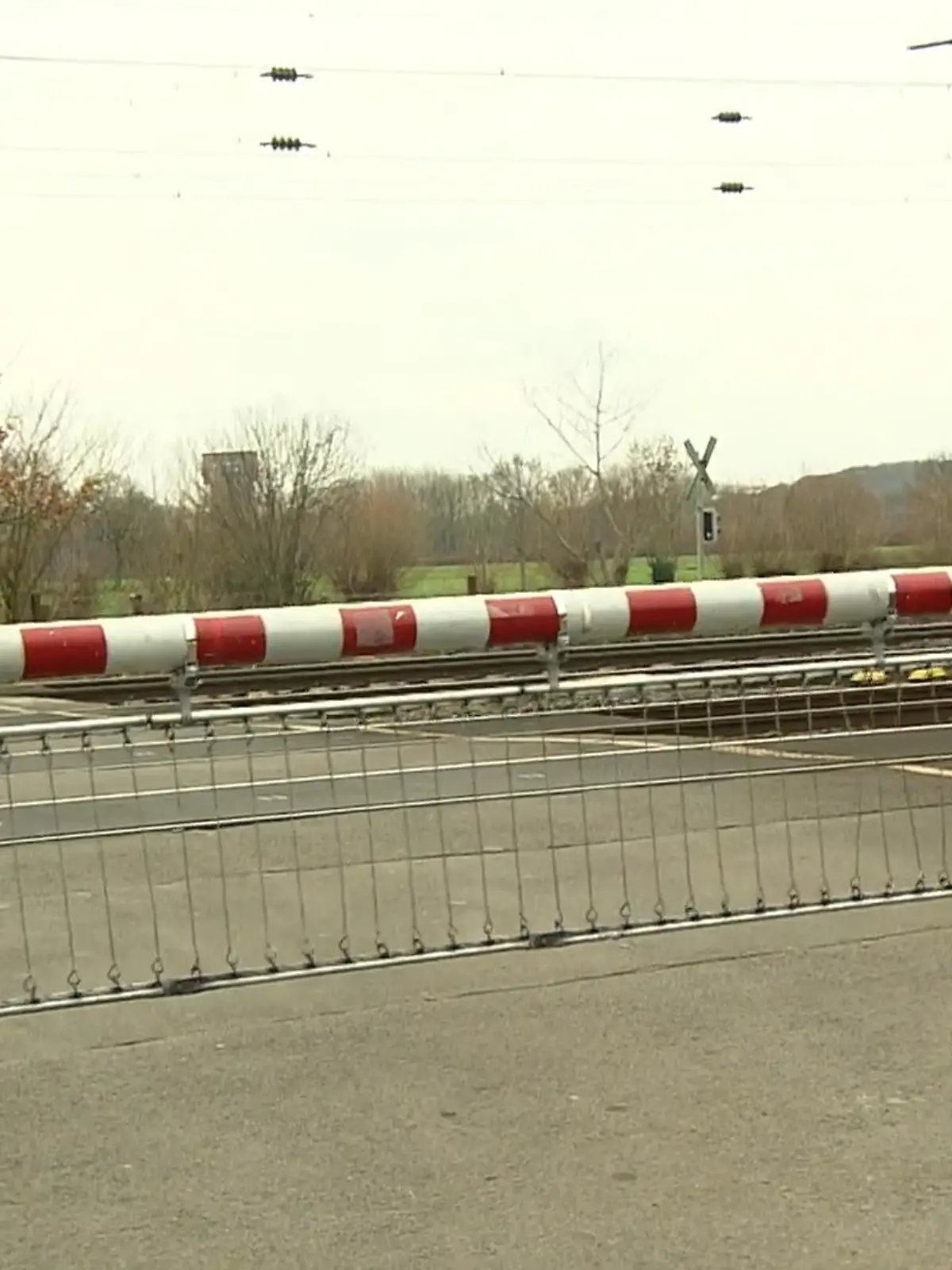 Bild zu: "Bahnübergang muss überwacht werden"