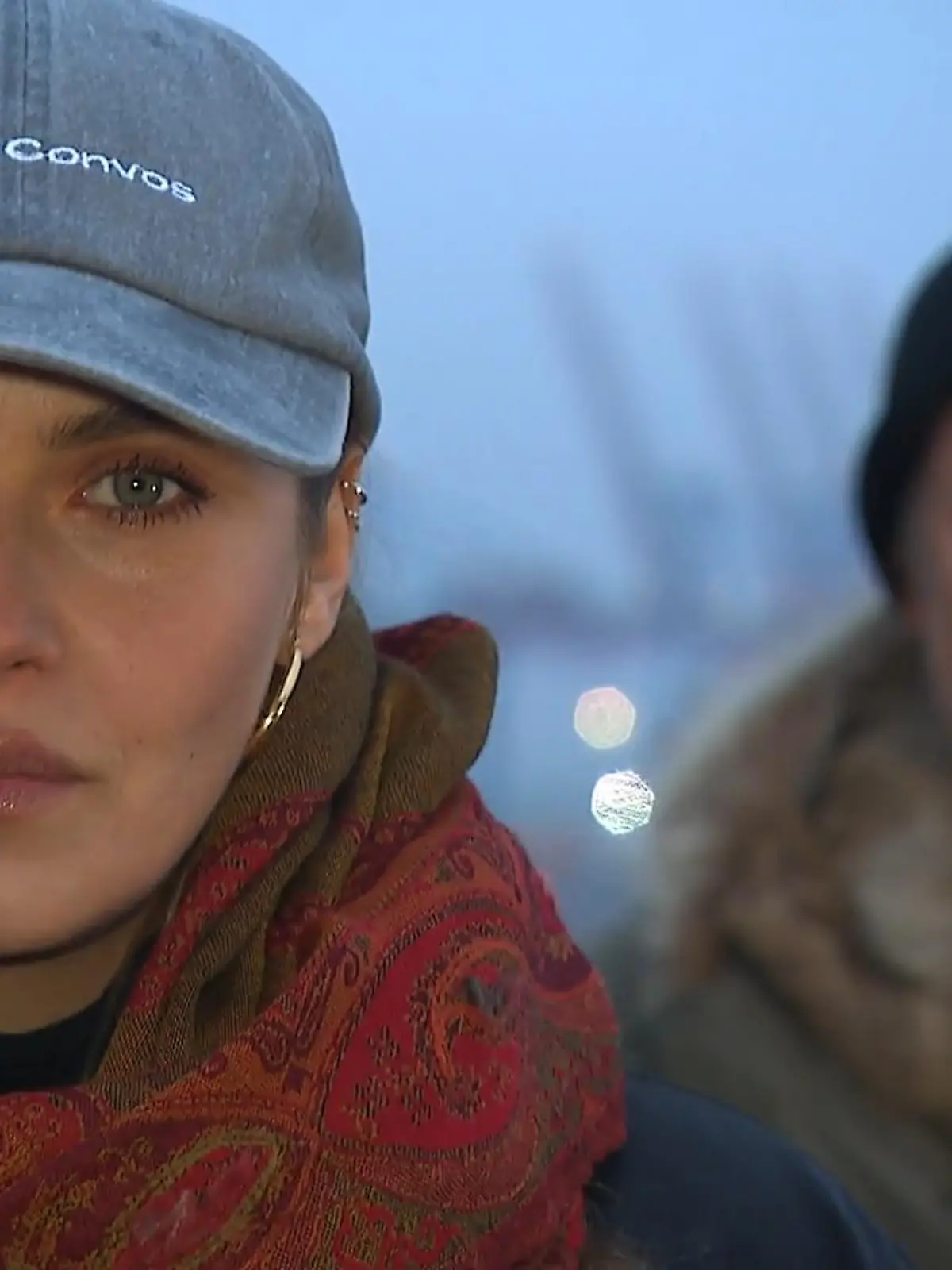 Bild zu: "Elena Carrieres Angst ums Älterwerden ihres Vaters Mathieu"