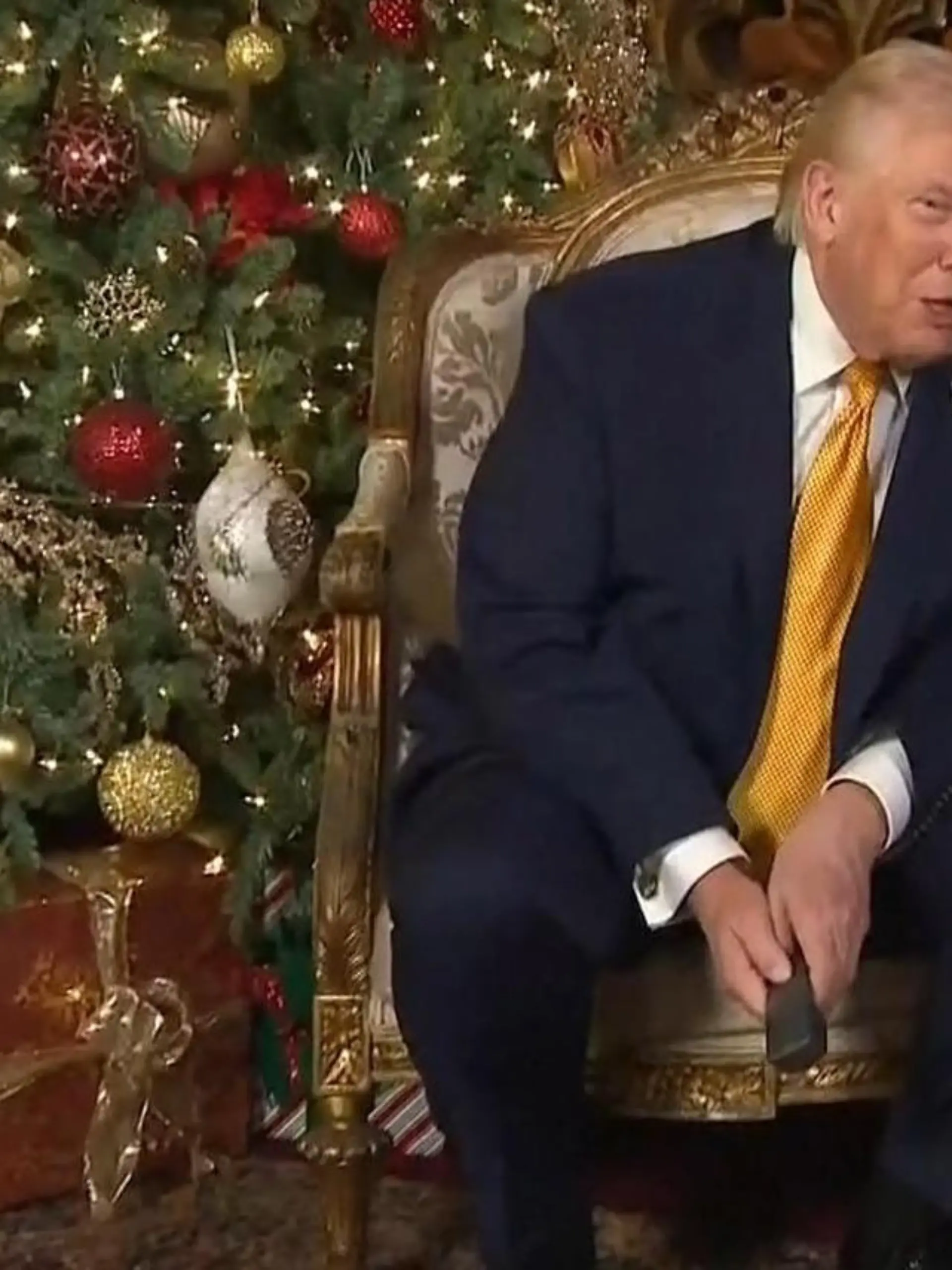 Bild zu: "Donald Trump belügt und verwirrt Kinder am Weihnachts-Telefon"