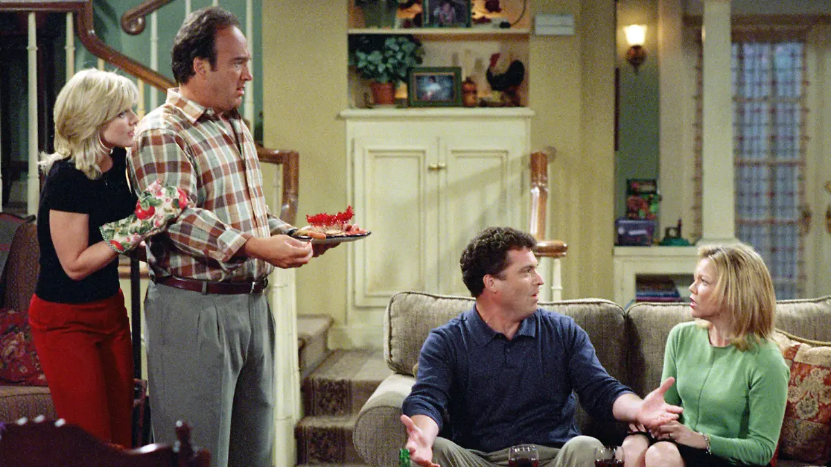 Pat Finn (zweiter v. r.) trat auch in der Serie „Immer wieder Jim” auf.