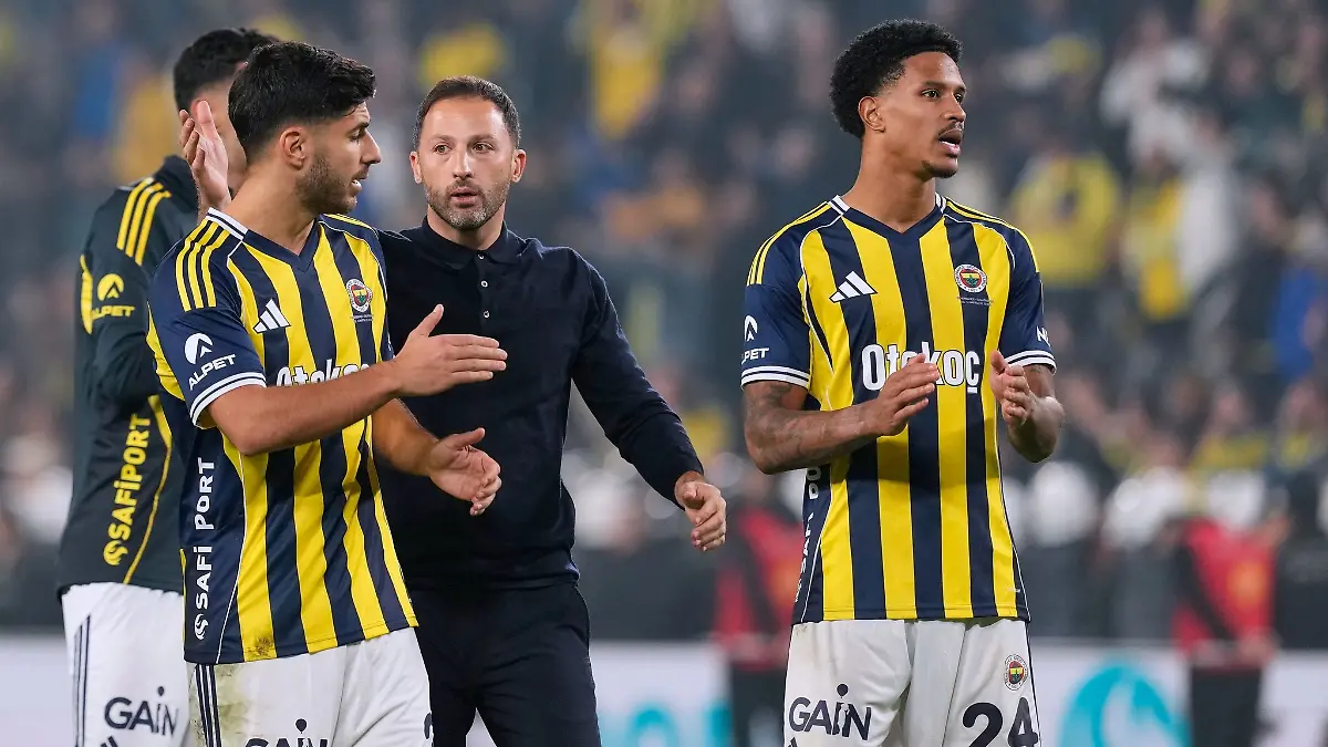 Auch Fenerbahçe-Trainer Domenico Tedesco verfolgt das Geschehen um seinen Club-Präsidenten. (Archivbild)