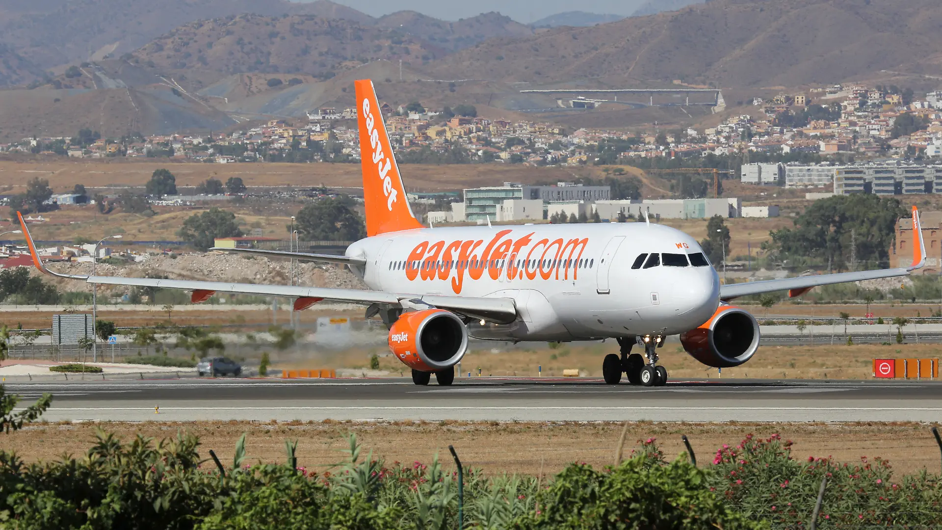 Easyjet-Flieger auf dem Flughafen Malaga 