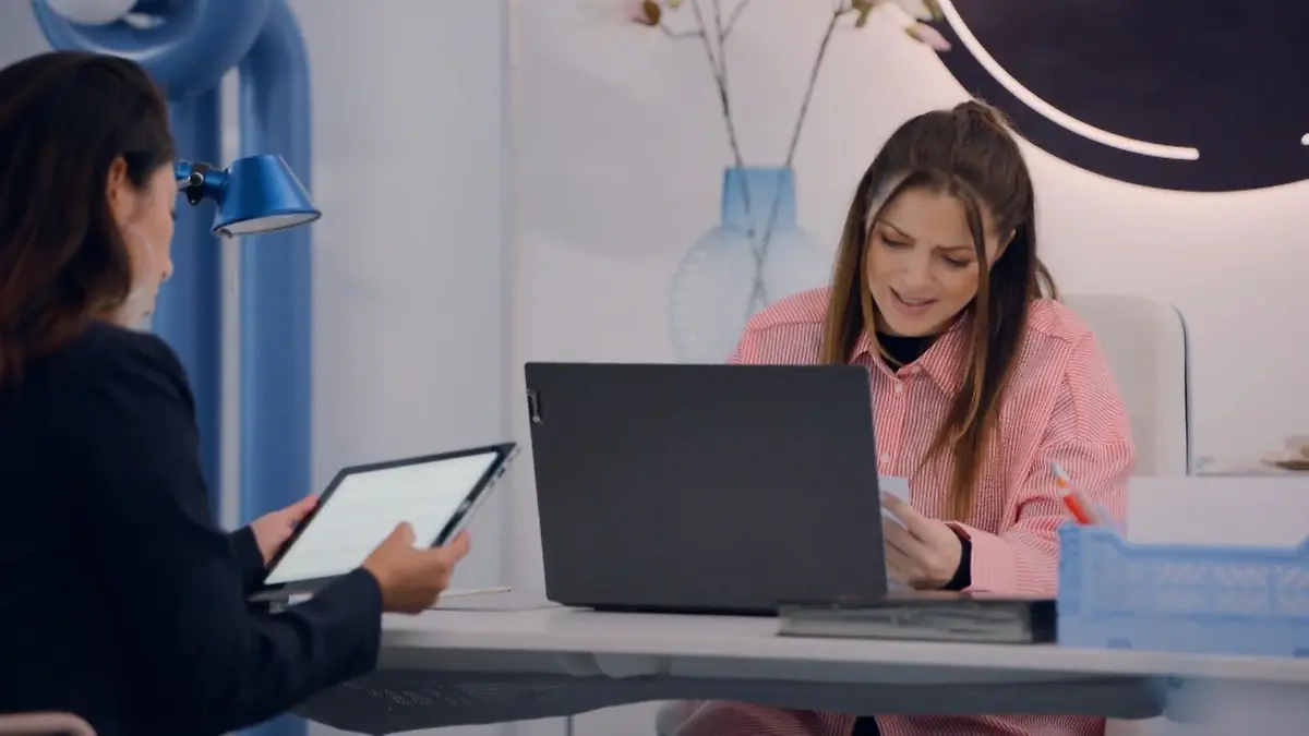 Emily flattert ein ungemütlicher Brief ins Haus GZSZ-Folge 8433 vom 31. Dezember 2025 auf RTL+