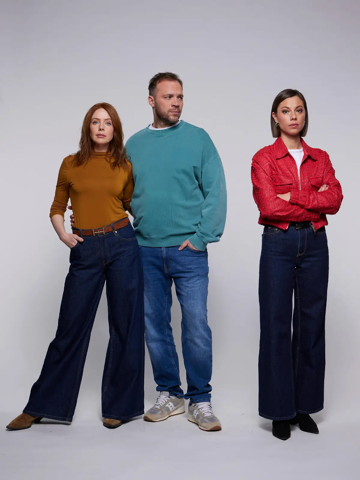 Olivia Marei als „Toni Ahrens” (l.), Patrick Heinrich als „Erik Fritsche” und Anna-Katharina Fecher als „Matilda Gerner”