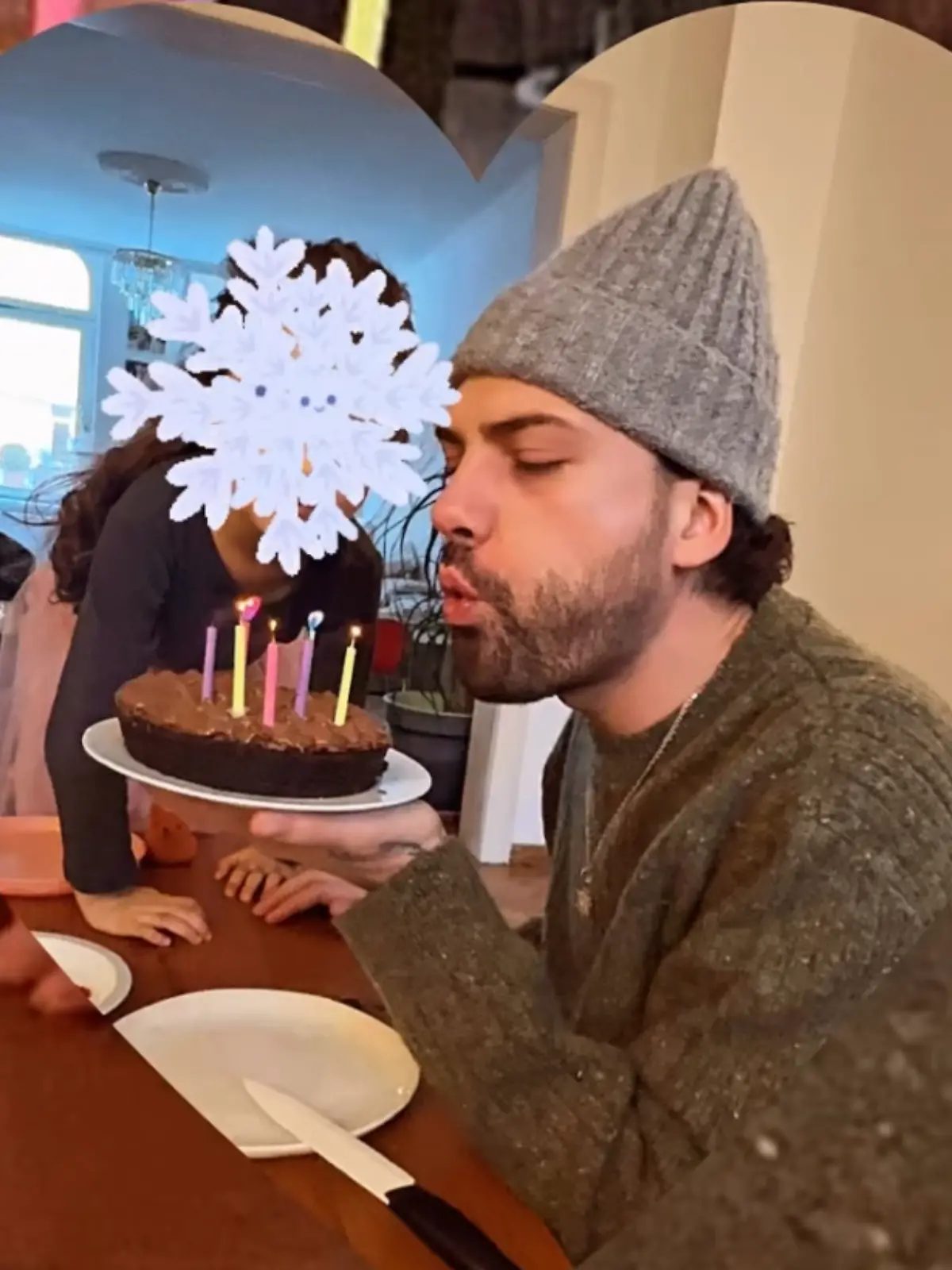 Jimi Blue Ochsenknecht und Töchterchen Snow pusten gemeinsam die Geburtstagskerzen aus. 