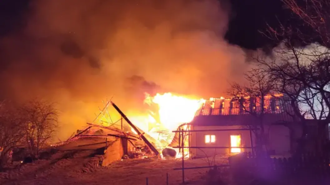 Vor-Silvester-Von-einem-Moment-auf-den-anderen-steht-Familie-aus-Bayern-vor-dem-Nichts-