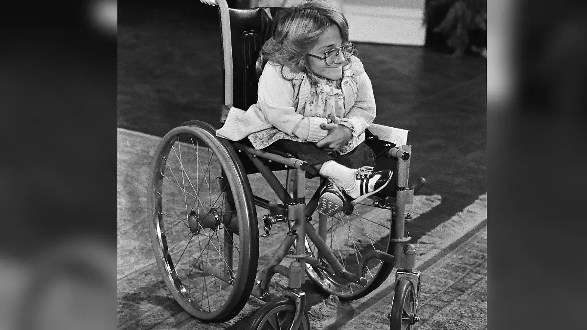 -Noch-Fragen-Arnold-Star-Melanie-Watson-Bernhardt-stirbt-mit-57