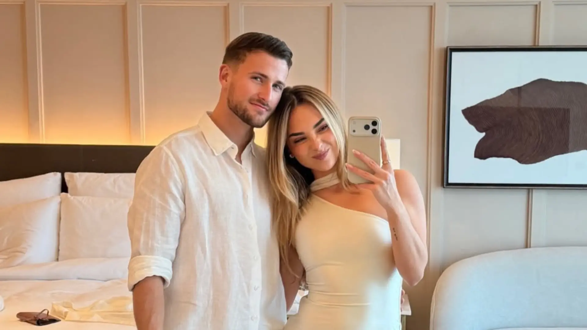 Evelina Kukla und Enzo Leopold machen ihre Beziehung öffentlich.