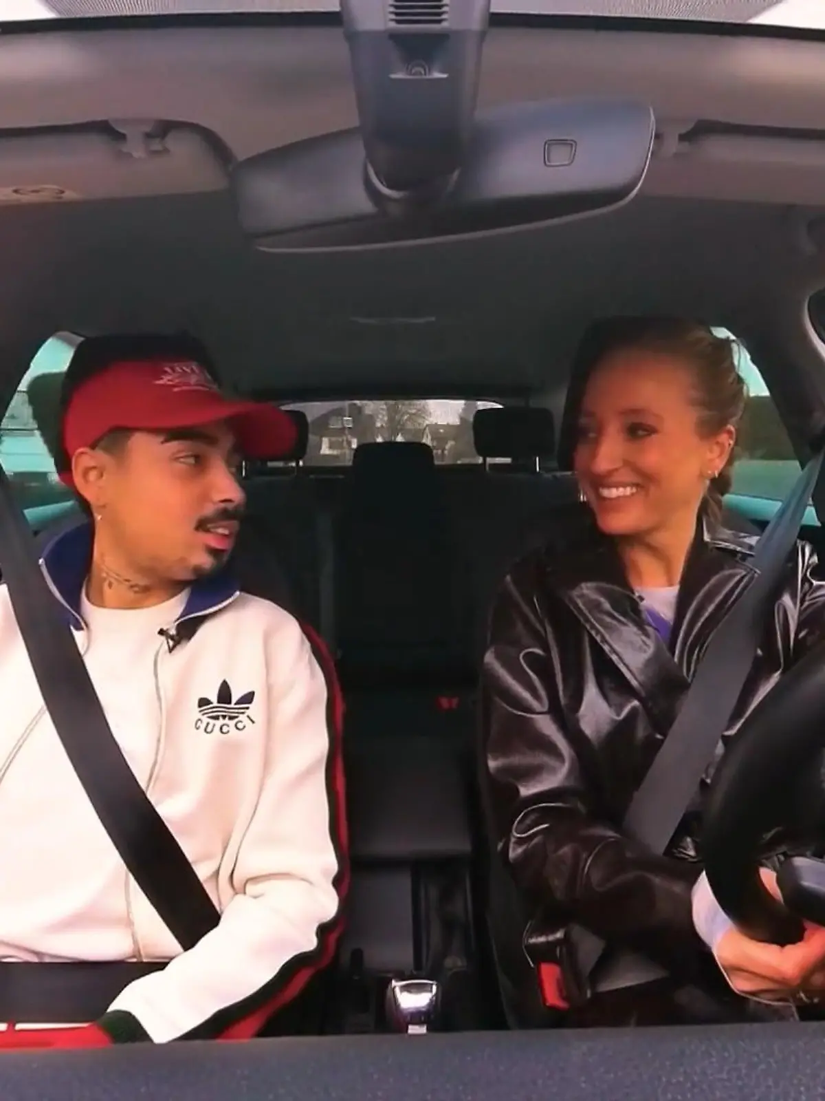 Bild zu: "Laura trifft Tony Bauer"