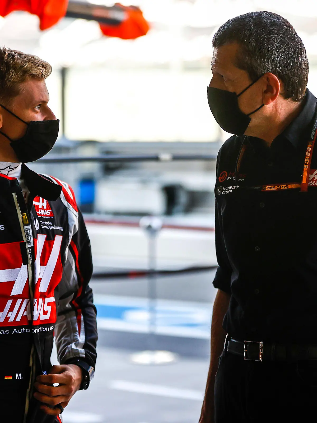  2020 Abu Dhabi GP YAS MARINA CIRCUIT, UNITED ARAB EMIRATES - DECEMBER 10: Mick Schumacher, Haas F1, with Guenther Steiner, Team Principal, Haas F1 during the Abu Dhabi GP at Yas Marina Circuit on Thursday December 10, 2020 in Abu Dhabi, United Arab Emirates. Photo by Andy Hone / LAT Images Images PUBLICATIONxINxGERxSUIxAUTxHUNxONLY GP2017_091317_ONZ1536