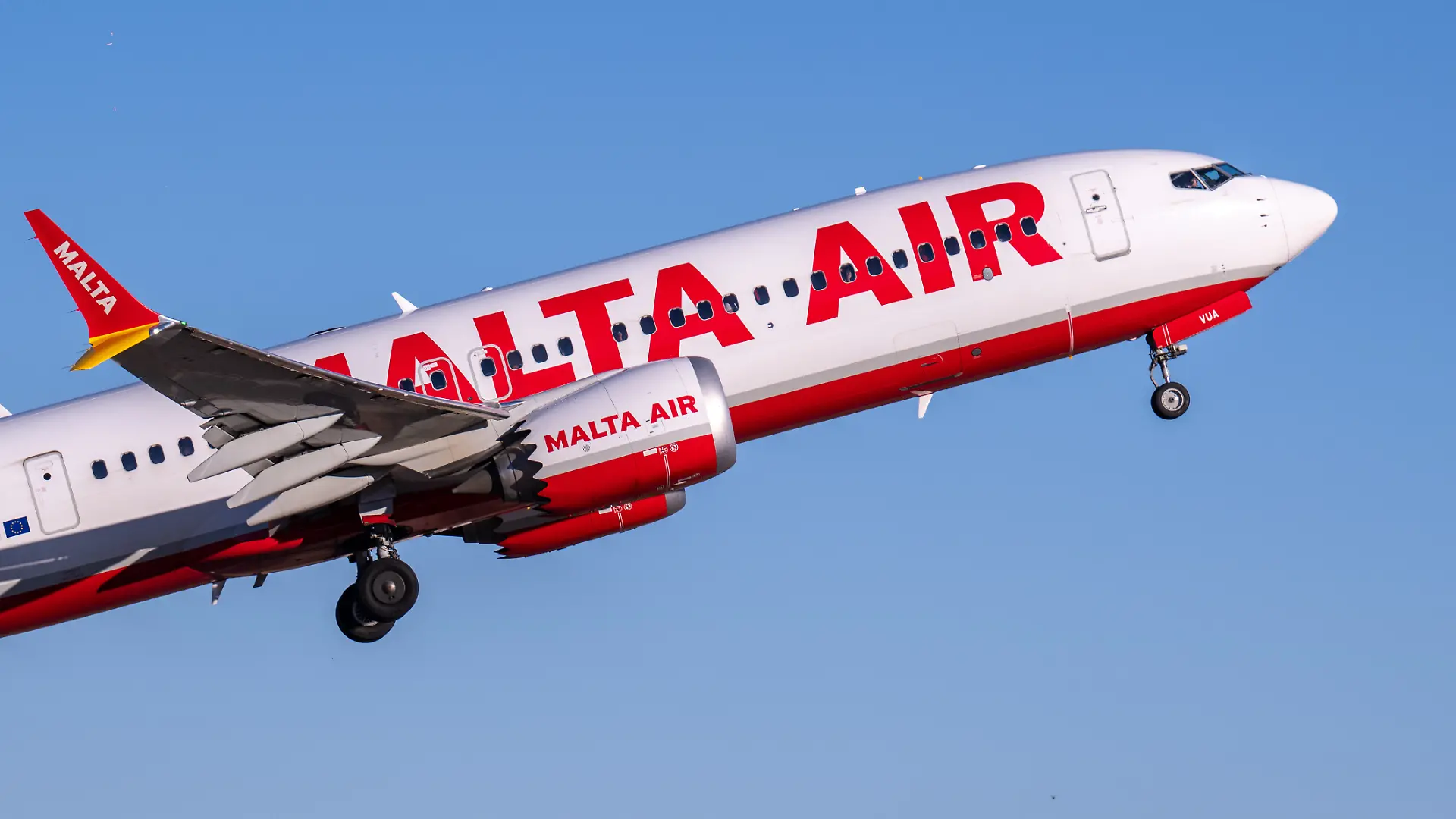 Bei dem Flug der Boeing 737 Max von Malta Air fiel plötzlich ein Triebwerk aus. (Symbolbild)
