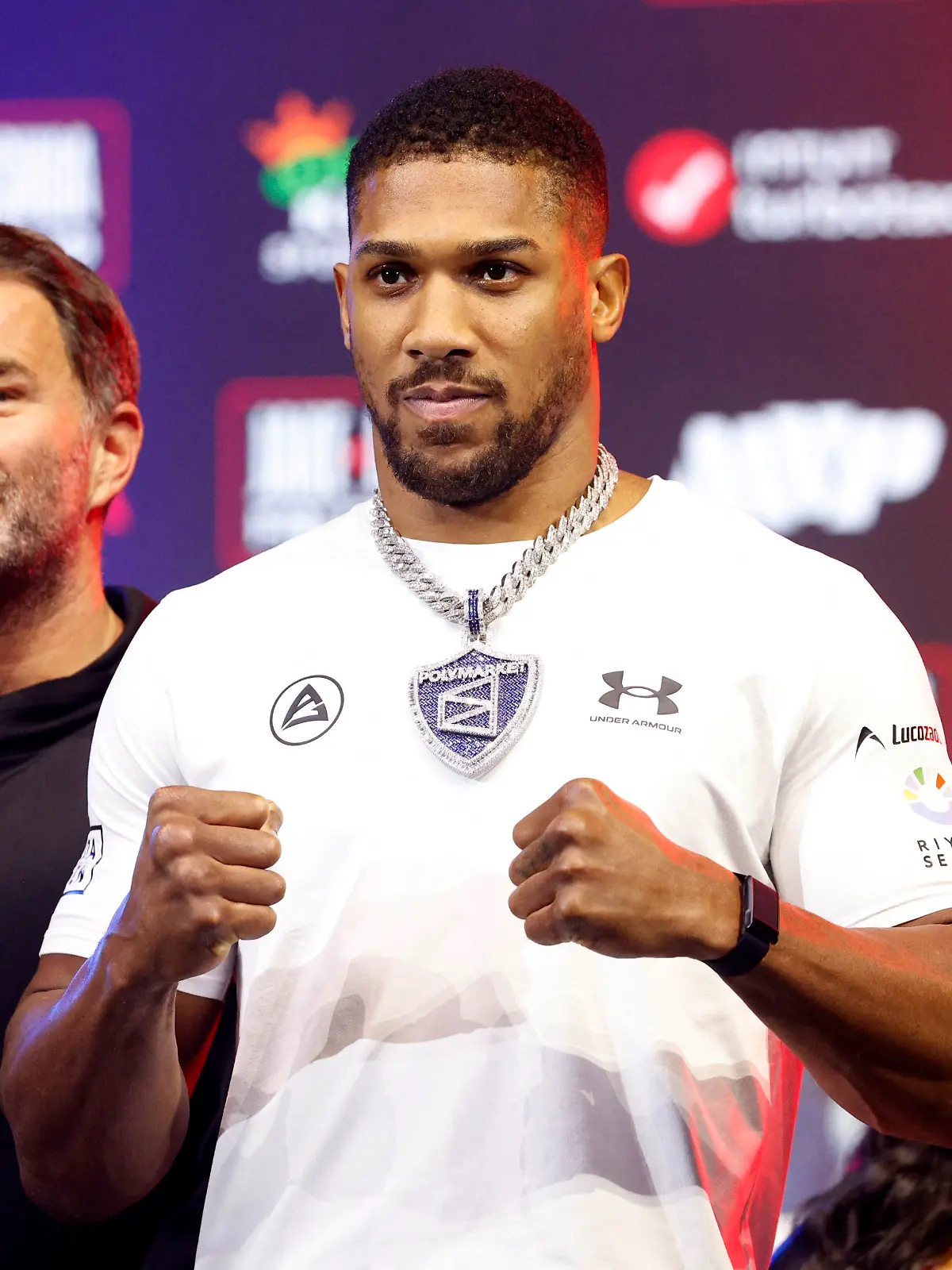 Bild zu: "Box-Weltmeister Anthony Joshua bei Unfall verletzt – zwei Menschen tot"