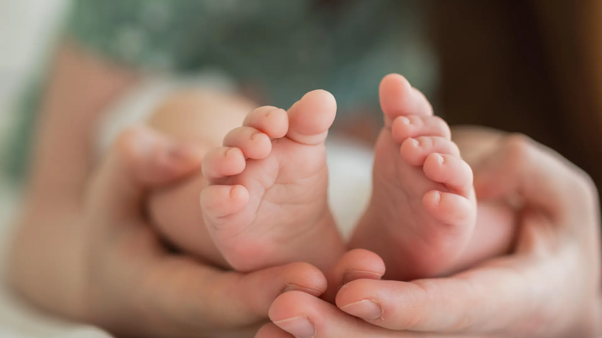 Wer ein Baby bekommt, sucht oft lange nach einem passenden Namen