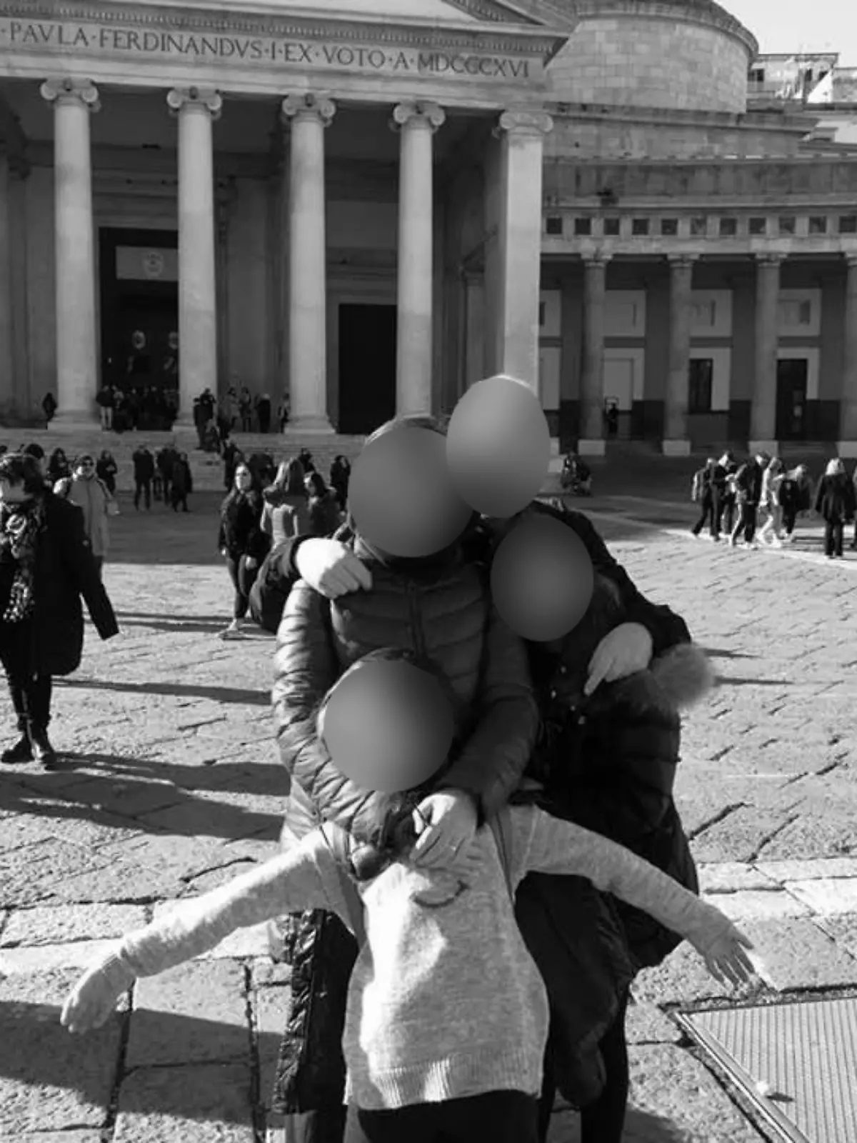 Bild zu: "Rattengift? Antonella (50) und Sara (15) sterben nach Weihnachtsessen"