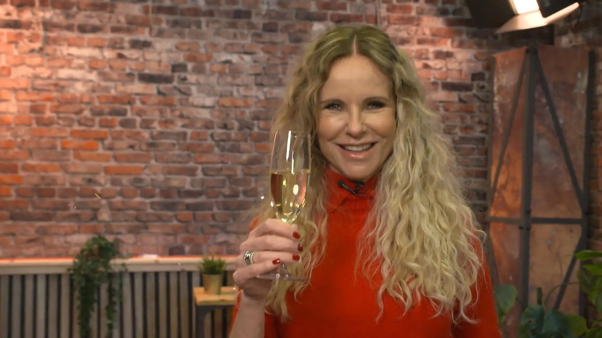 Katja Burkards Jahr war wild - DAS waren ihre Highlights 2025! Von Hochzeit bis Evakuierung