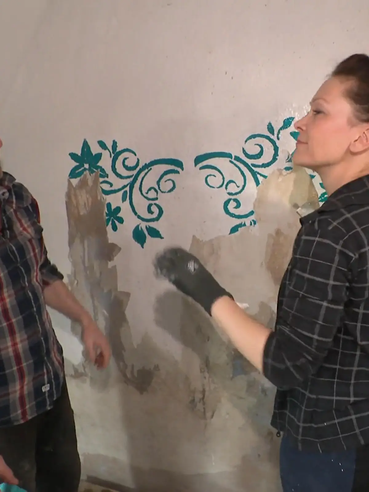 Bild zu: "Tapeten runter fürs neue Gästezimmer"