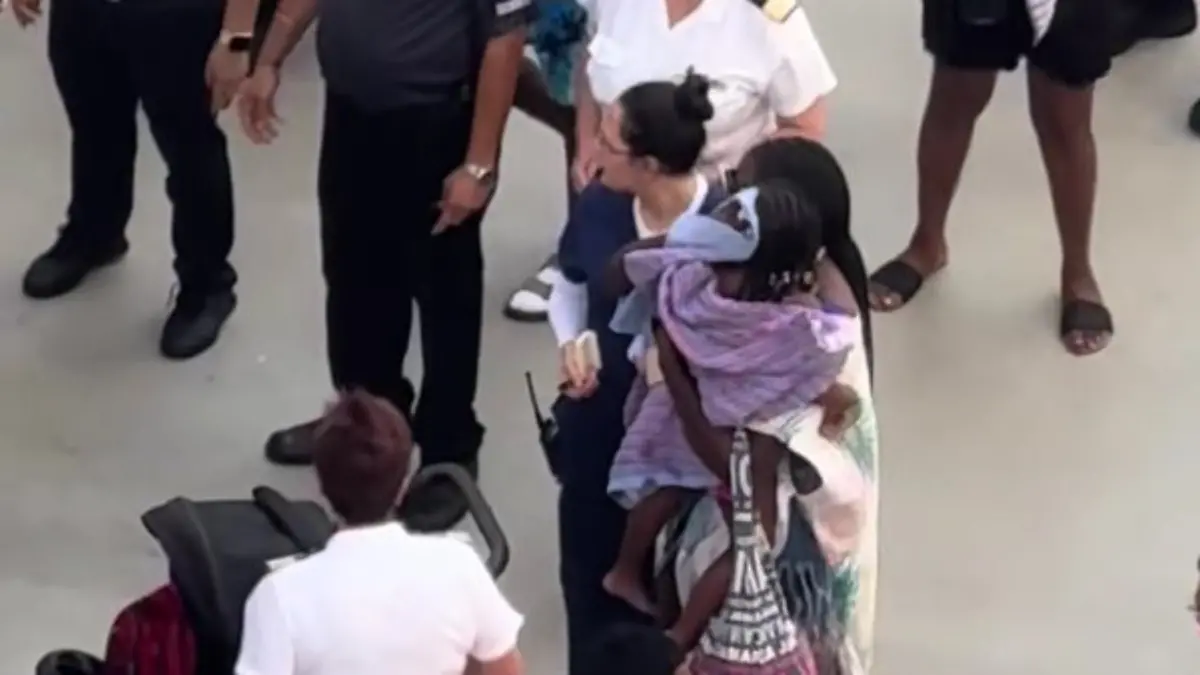 Mutter und Kind werden gerettet