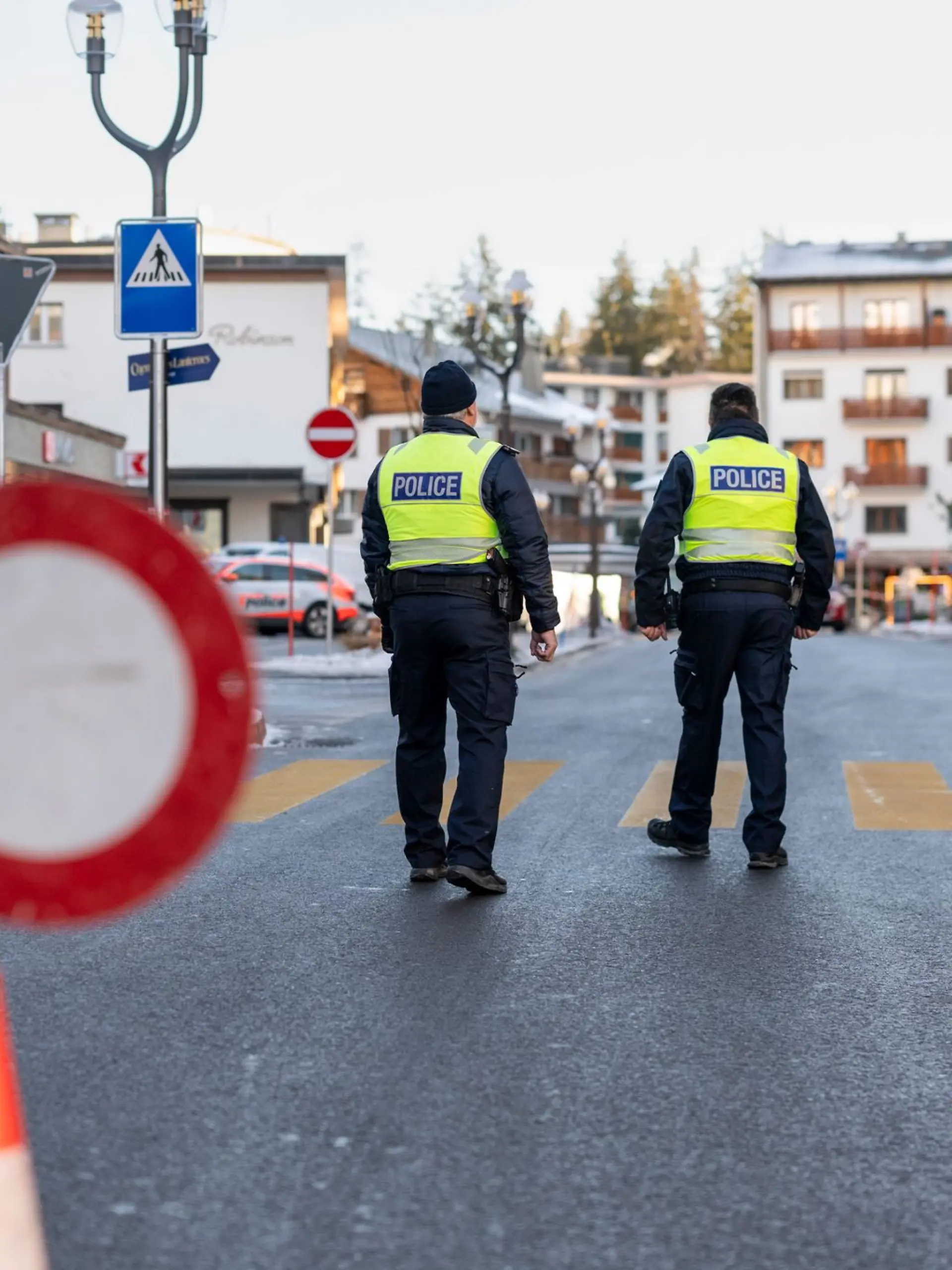 Bild zu: "Feuerkatastrophe in Schweizer Skiort! Was wir wissen – und was nicht"