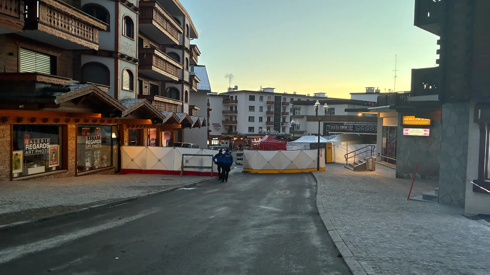 Absperrung an der Unglücksstelle in Crans-Mantana 