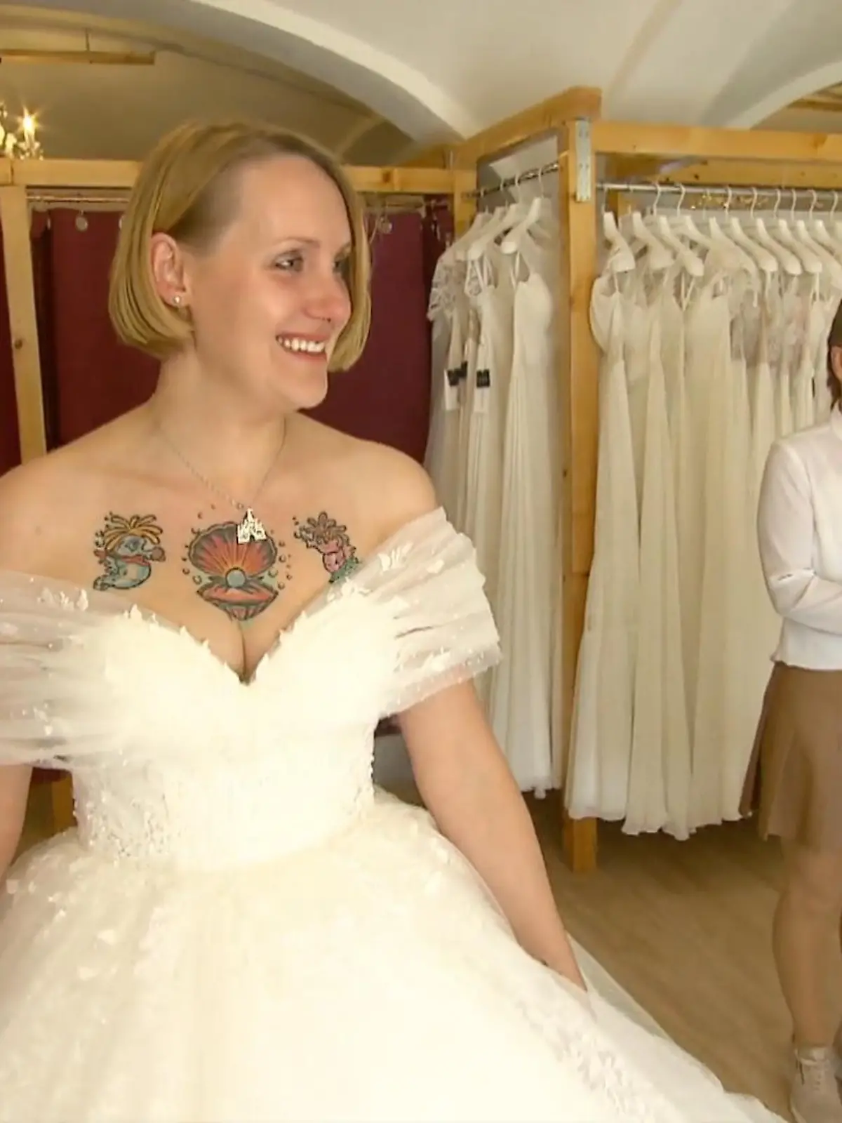 Bild zu: "Perfektes Kleid aber falscher Preis?"