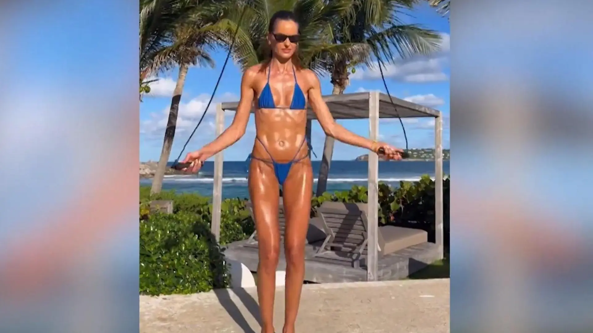 Heiß, heißer, Izabel Goulart! Topmodel zeigt uns ihren perfekten Body Im Liebes-Urlaub mit ihrem Verlobten Kevin Trapp