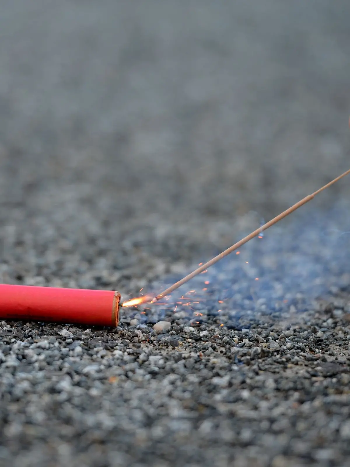 Bild zu: "17-Jähriger stirbt beim Böllern in Sachsen-Anhalt!"