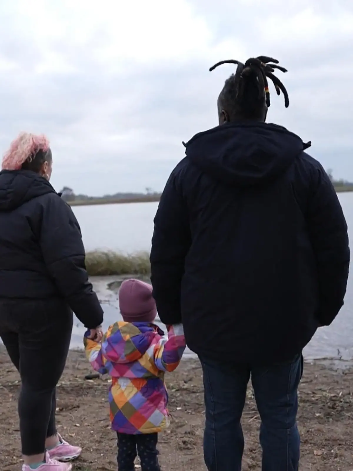 Bild zu: "Familienzusammenführung in Gefahr"