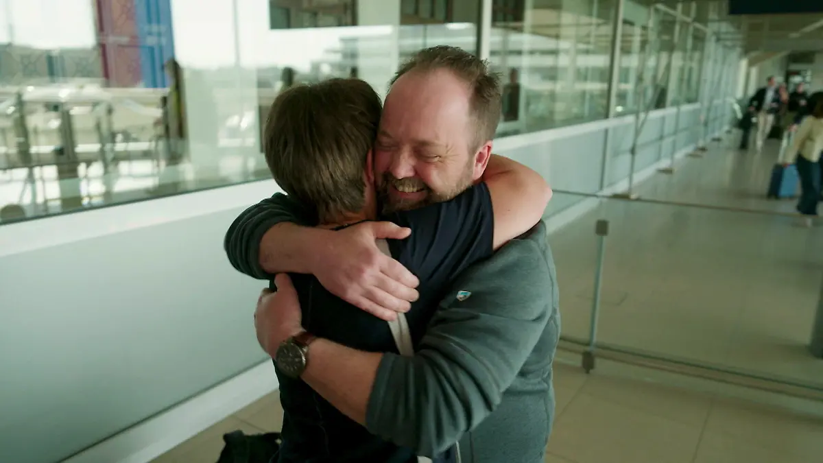 Knochenmarkspenderin-trifft-Empf-nger-Durch-sie-bekam-er-eine-zweite-Chance