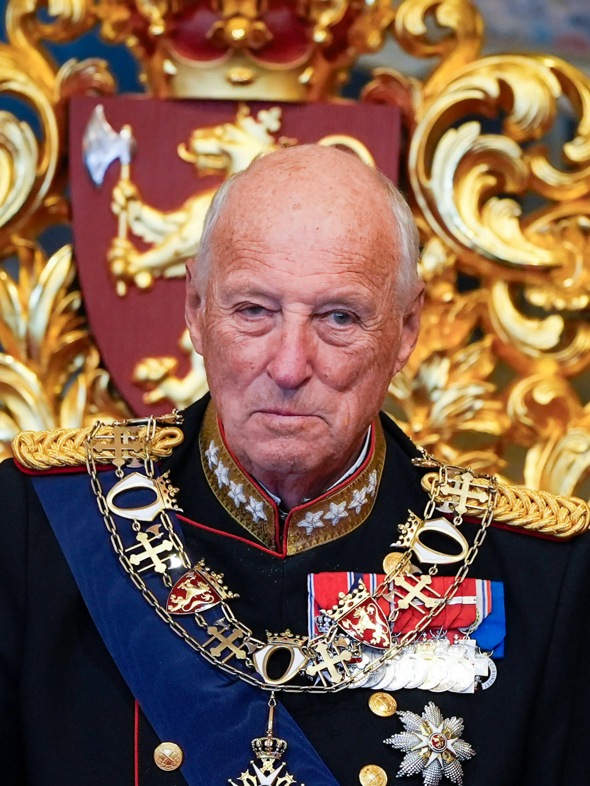 Bild zu: "Sorge um König Harald: Leibarzt verkündet Untersuchungsergebnisse"