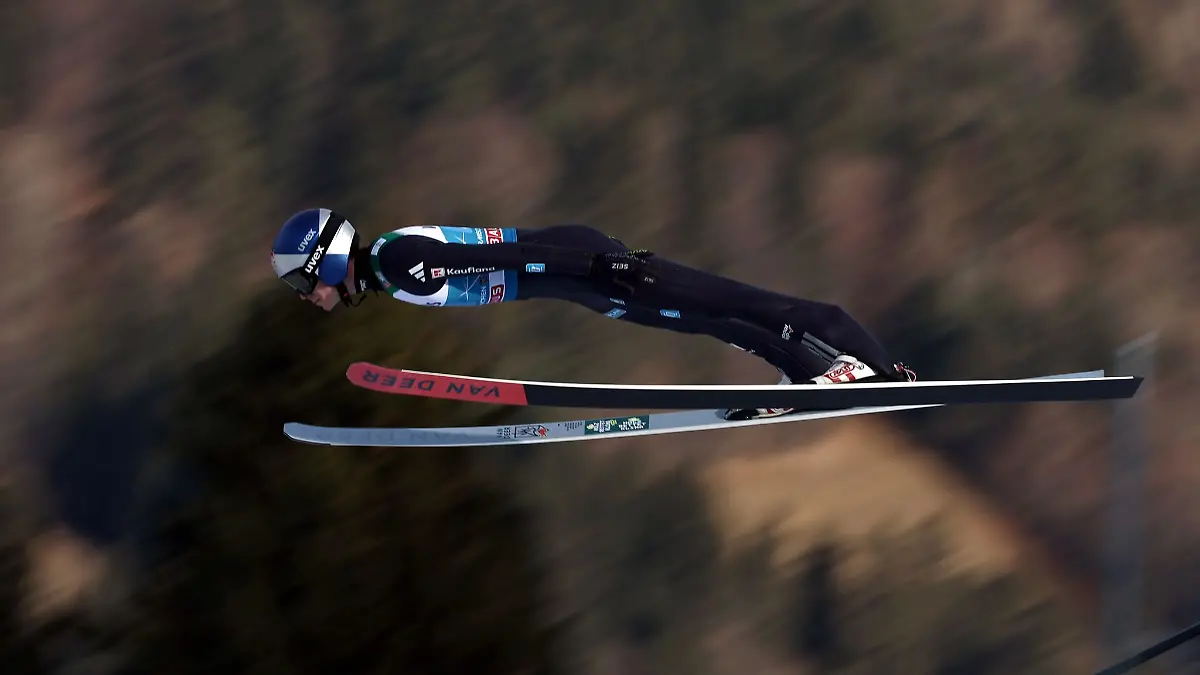 Wellinger beim Neujahrsspringen in Garmisch.